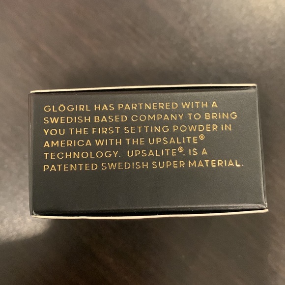 GLOGIRLCOSMETICS: EVOLVE - 04 Dark Deep Setting Powder - Picture 12 of 13